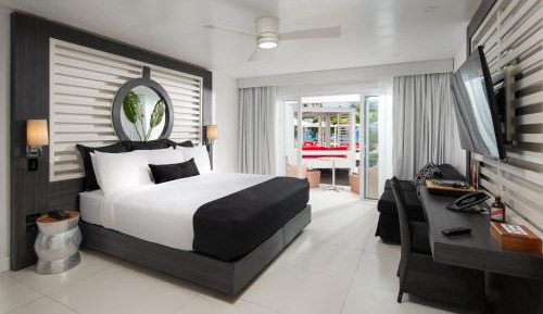 Junior Suite With Ocean View and Cabana