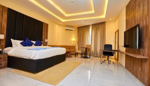 Deluxe King Room