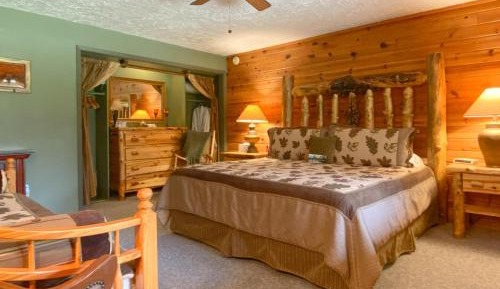 Classic Quadruple Room