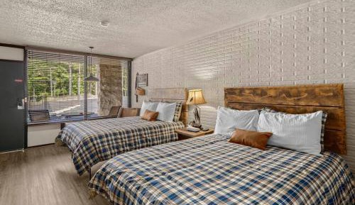 Queen Room with Two Queen Beds