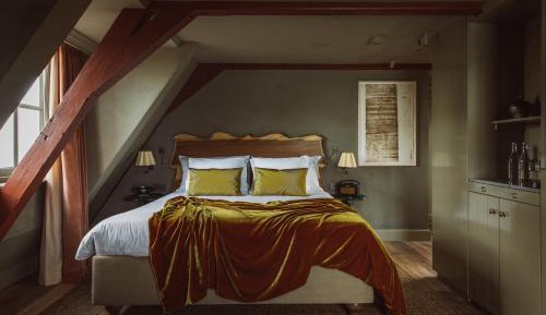 Junior Suite with Garden View