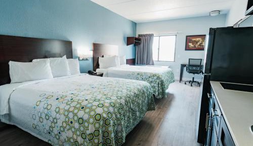 Studio Room with Two Queen Beds Non-Smoking