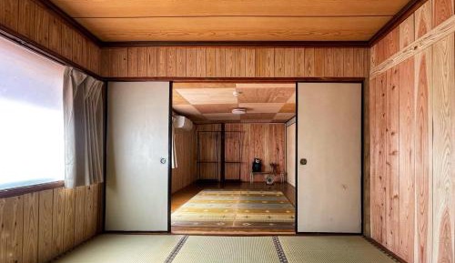 Japanese-Style Room