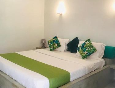 Deluxe Double Room with Balcony and Sea View