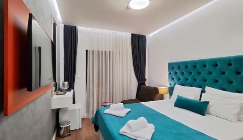 Superior Double or Twin Room with Terrace