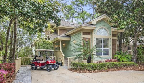 Three-Bedroom Holiday Home 