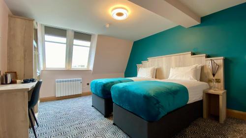 Classic Twin Room