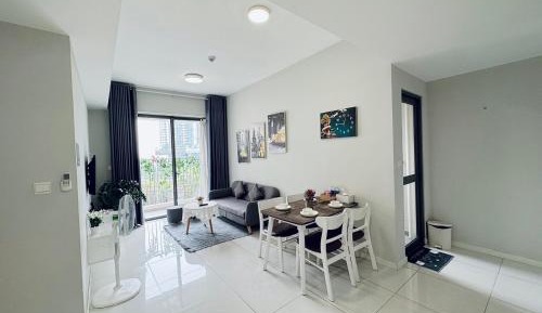 Apartment with Pool View 