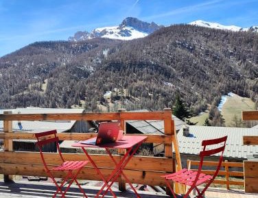 Double Room with Mountain View