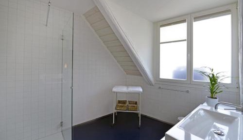 Deluxe Double Room with Shower