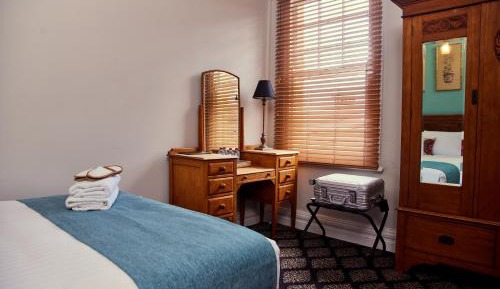Queen Room with Shared Bathroom