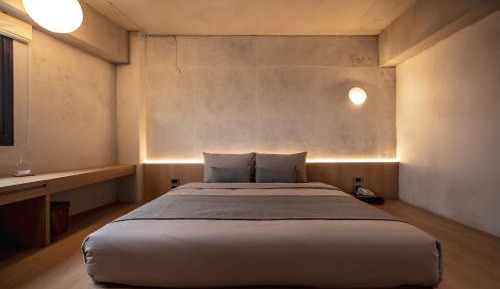 Standard King Room