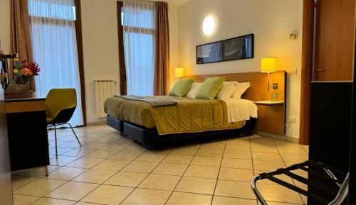 Large Double Room