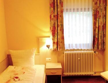 Deluxe Single Room