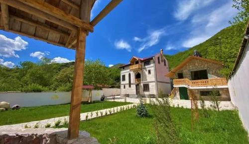 Villa with Garden View