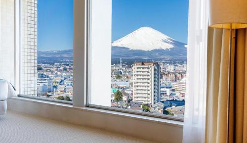 Deluxe Twin Room   with Mt. Fuji View, High Floor