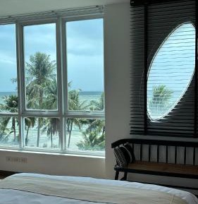 Family Room with Sea View