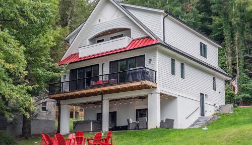 Six-Bedroom House