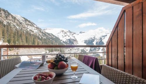 Two-Bedroom Apartment with Balcony - Mountain View (6 People)