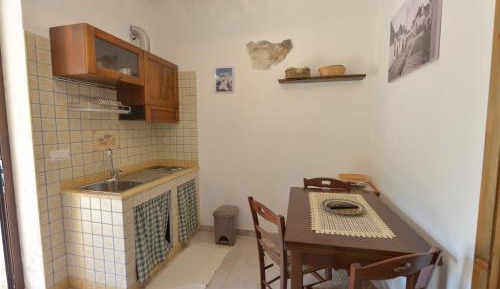 One-Bedroom Apartment (3 Adults)