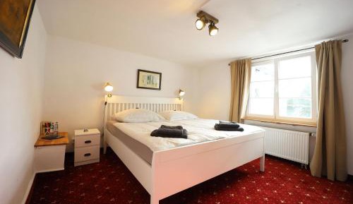 Double Room with Shared Bathroom