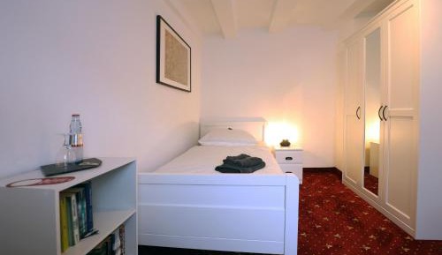 Single Room with Shared Bathroom