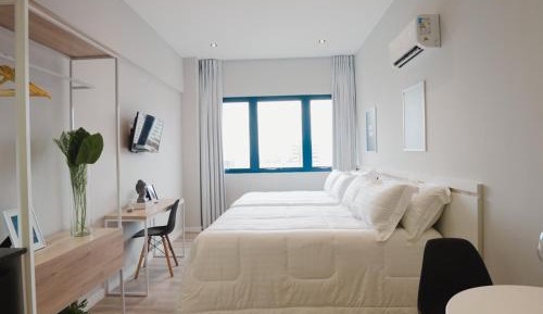 Deluxe Family Studio with 2 double Beds