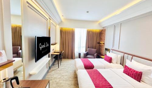 New Superior Twin Room - Non-Smoking