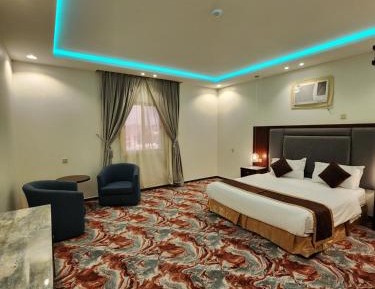 Deluxe Suite with Spa Bath
