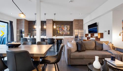 Two-Bedroom Apartment with Balcony and Terrace