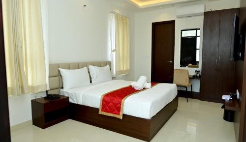 Suite with Mountain View