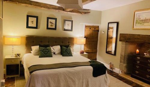 Queen Room with Garden View