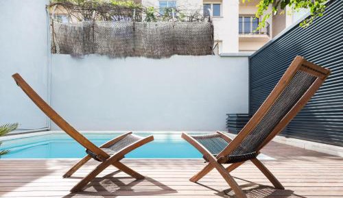Apartment with Pool View 