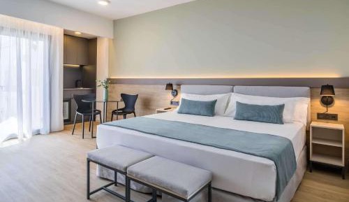 Superior Triple Room (2 Adults + 1 Child)