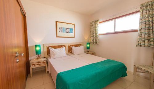 One-Bedroom Apartment with Sea View