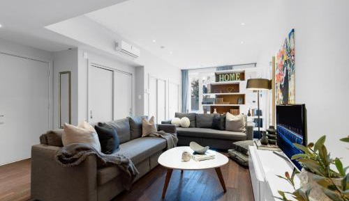 Soho-5 & 6 | Combined 2-Unit Suite + Patio BBQ Downtown MTL