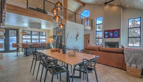 Four-Bedroom Holiday Home