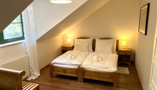 Triple Room with Shared Bathroom