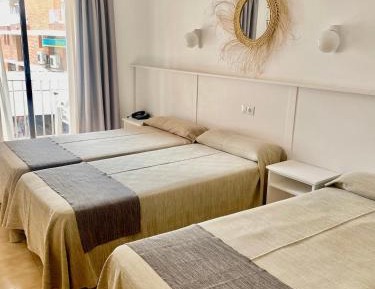 Double Room with Extra Bed (2 Adults + 1 Child)