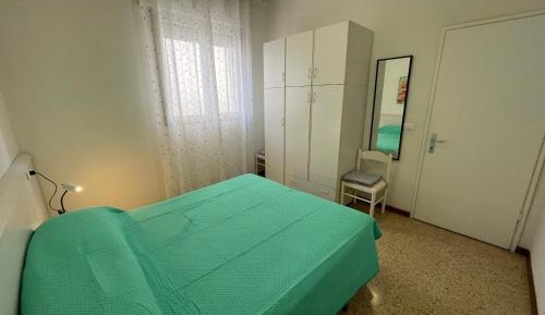 One-Bedroom Apartment with Garden