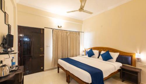 Deluxe Double Room with Balcony and Sea View