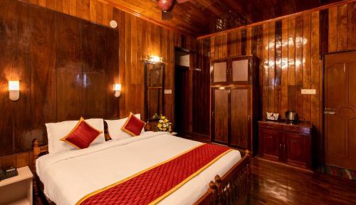 Double Room with Balcony and Sea View