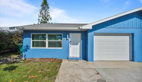 Three-Bedroom Townhouse