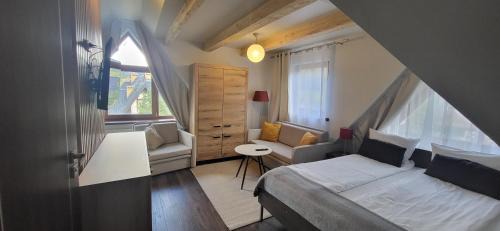 Deluxe Junior Suite (3 Guests)