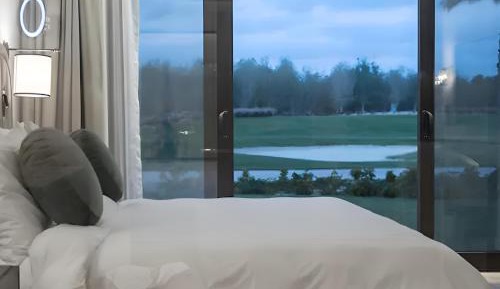 One-Bedroom Suite
