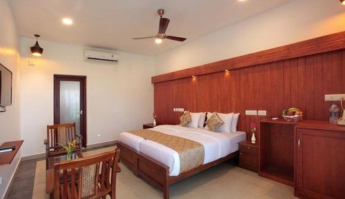 Deluxe Double or Twin Room with Garden View