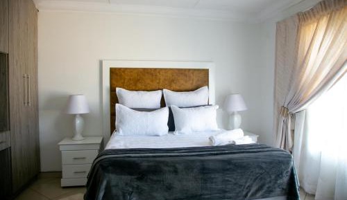 Single Room with Private External Bathroom