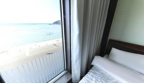 Double Room with Sea View 1