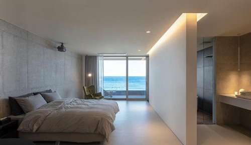 Double Room 2