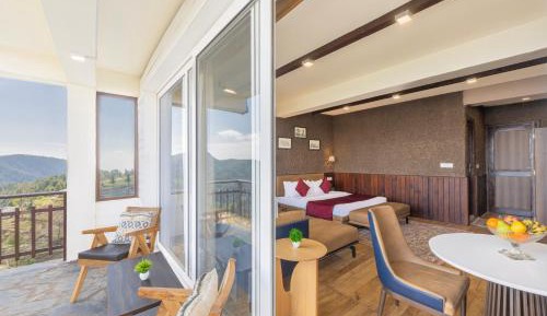 Junior Suite with Balcony